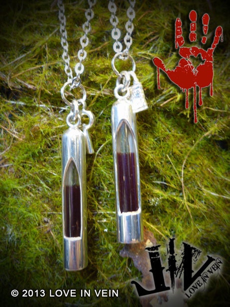 Silver Wedding Jewelry | Blood Vial Pendants | Blood Vial Kit with Anticoagulant for Blood Necklaces for Long Distance Couples